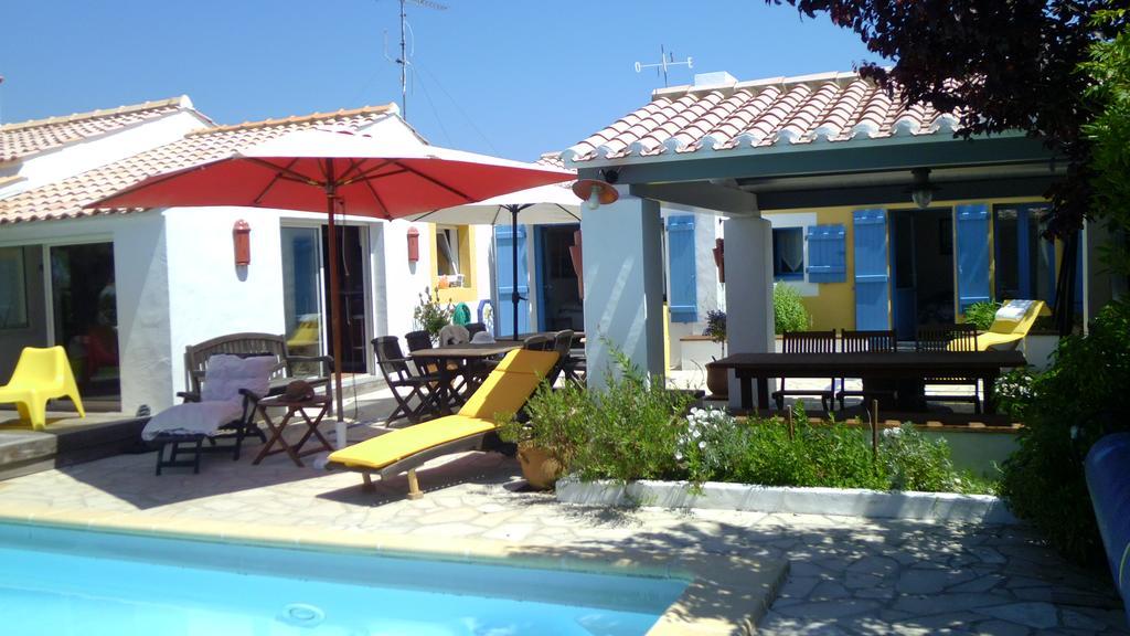Les Yeux Bleus Bed & Breakfast Нуармутье Экстерьер фото