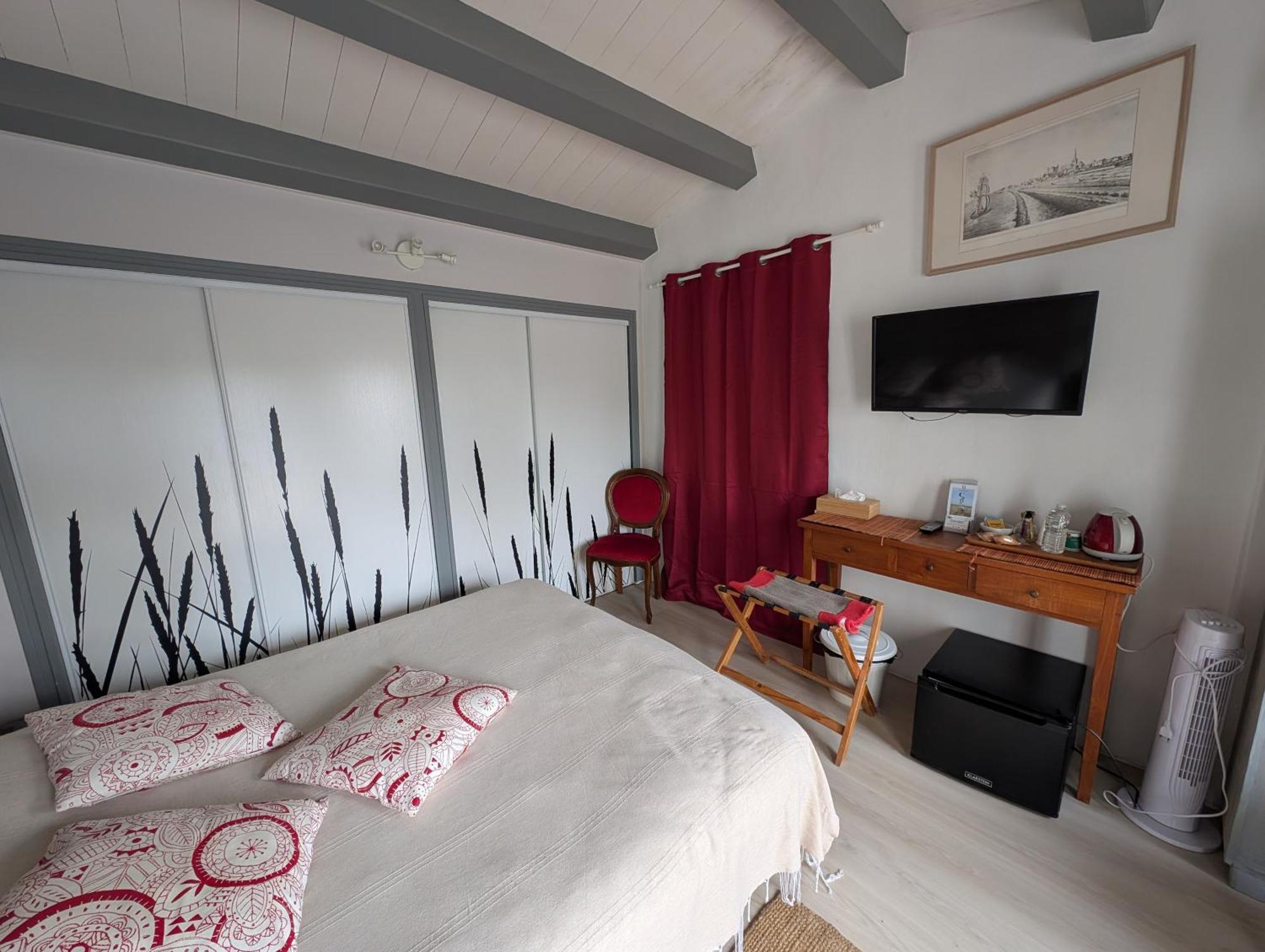 Les Yeux Bleus Bed & Breakfast Нуармутье Экстерьер фото