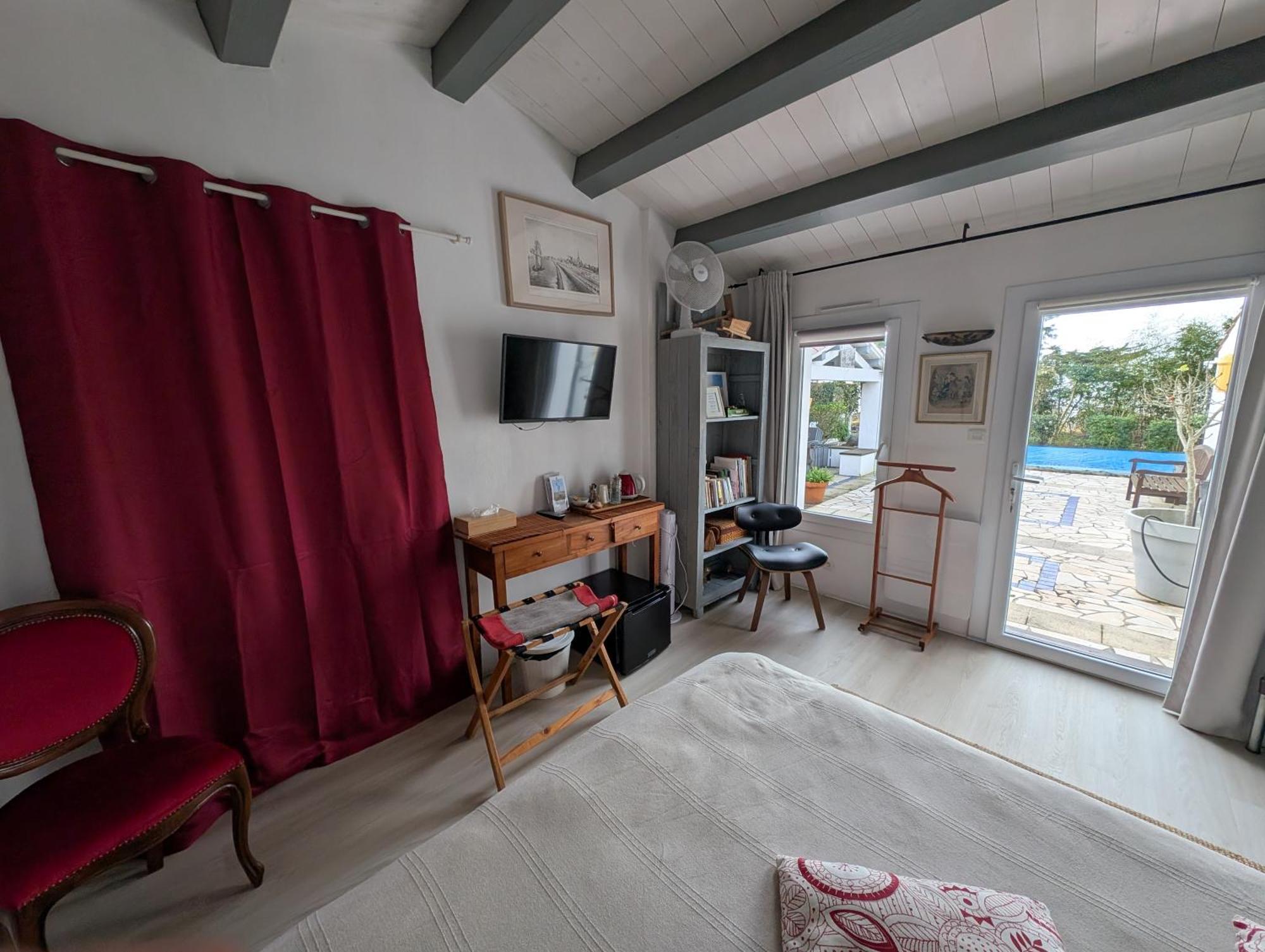 Les Yeux Bleus Bed & Breakfast Нуармутье Экстерьер фото